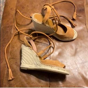 Gorgeous joie espadrille sandals!